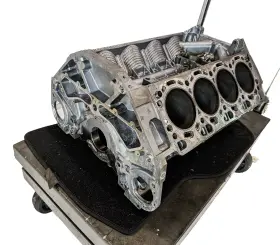 7843360 Bmw 09-14 550i 550igt 750i X5 X6 F01 F06 F07 F10 4.4l Twin Turbo Engine Block