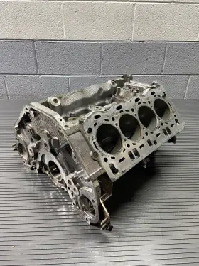 7852392 Bmw 2017 2018 2019 - 2023 M5 F90 V8 4.4l Engine Block 45k Miles Oem Note