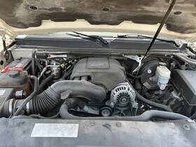 Cadillac 351.gm6b07 Escalade 2007 Engine Cover 104575509