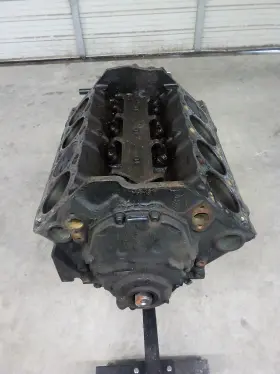 10263878 Chevrolet 1997 305/5.0l Chevy Short Block. Std Bore And 9.025 Deck Hgt. Casting