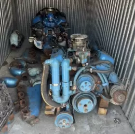 41499 Crusader Model 350 Marine Gas Engine Pair 2 Boat Motors Complete Parts Yacht