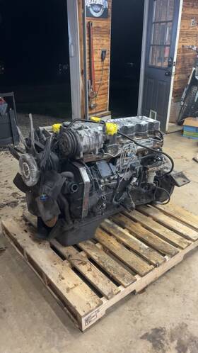 Cummins S01-25634-009 2001 5.9l Isb Complete Engine Assembly