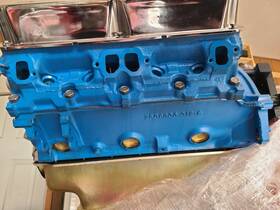 Dodge 2536030 318 V8 Engine
