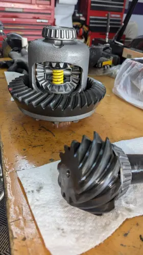 Ra4-09355 Fabcraft 1965 - 1976 Full Size Pontiac 3.55 Ring And Pinion With Gm Possi Unit