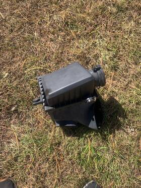 Genuine Original Factory 7626411 Bmw 04-06 E53 X5 4.8is 4.4i Air Intake Cleaner Box Mass Flow Suction Oem #006