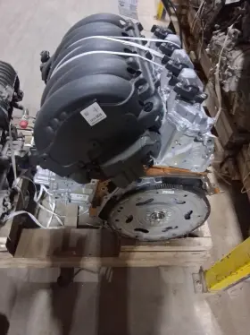 300.gm9u25 Gmc Truck Savana25 2025 Engine 3165932
