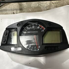 Honda Hp0814-113 2013-2023 Cbr600rr Low Miles Cluster Like New