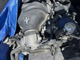 Maserati 300.ma1x10 2010 Quattroporte 4.2l Engine M139 V8 And Transmisson