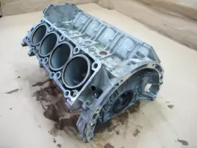1130104605 Mercedes-benz 03-08 W211 R230 S55 E55 Sl55 Amg 5.4l M113k Engine Cylinder Block Oem