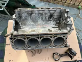 117967120006936 Mercedes-benz R107 560sl Engine Bare Block