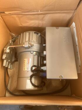 Mitsubishi Ca-z402e Limi-stop Z Le-md Needle Positioner And Cb-z402e 3-phase Clutch Motor