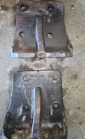 D62-1144mo Paccar Cummins X15 Flywheel Housing Engine Mounts