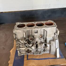 Suzuki/geo G16a 89-98 Tracker/ Sidekick/x-90 1.6l 8v And 16v Engine Block G16 Oem