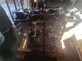 300.to1i24 Toyota Prius 2024 Engine 3733104