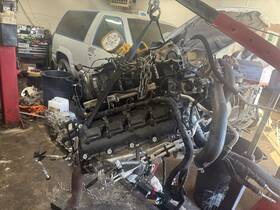 United Recyclers Group 507877 6.4 Hemi 2500 Ram Fits 18 Years Transmission Both Have 2000 Mile On They