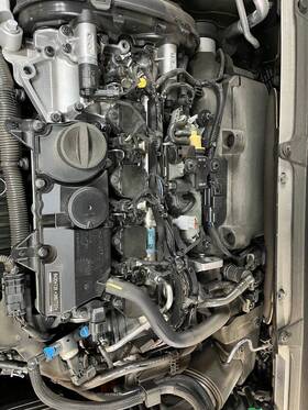 Volvo 300-10770 2022 - 2025 S60 T8 Te Hybrid Engine Motor 2.0l Twincharged Awd B4204t57
