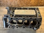 Range Land Rover 10-13 L320 Xf Xj LR4 5.0 V8 Engine Motor Block Used. Price: $683.10.