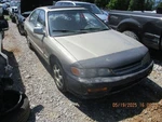 Passenger Front Spindle/knuckle Cylinder With Abs Fits 94-97 Accord 552046 Used. Price: $122.78.
